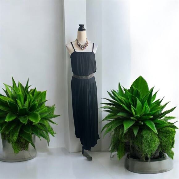 Lane Bryant Pleated Beaded Waist Front Palazzo Sleeveless Black Jumpsuit 16 - Picture 1 of 11